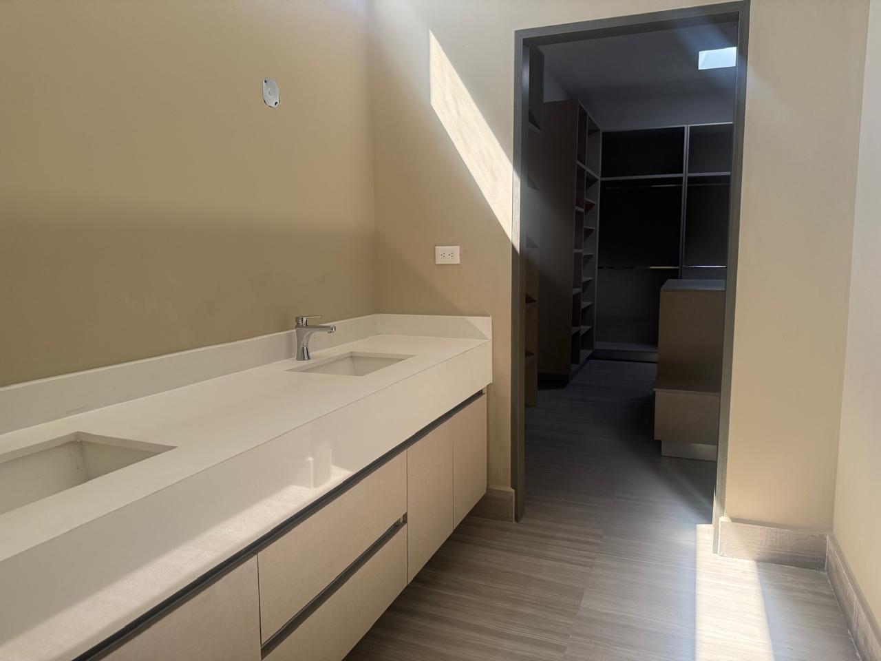 PHOTO-2025-10-11-13-17-34 2