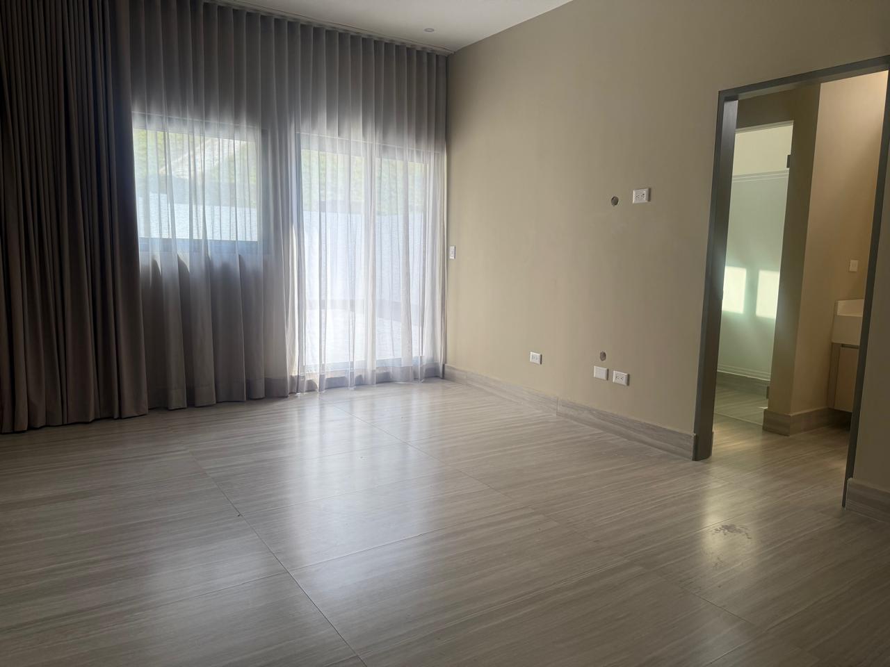 PHOTO-2025-10-11-13-17-34