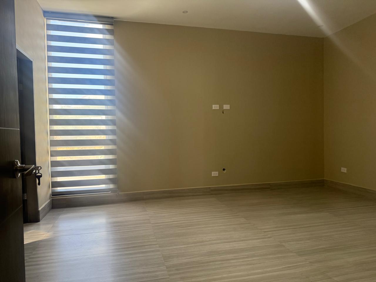 PHOTO-2025-10-11-13-17-35 5