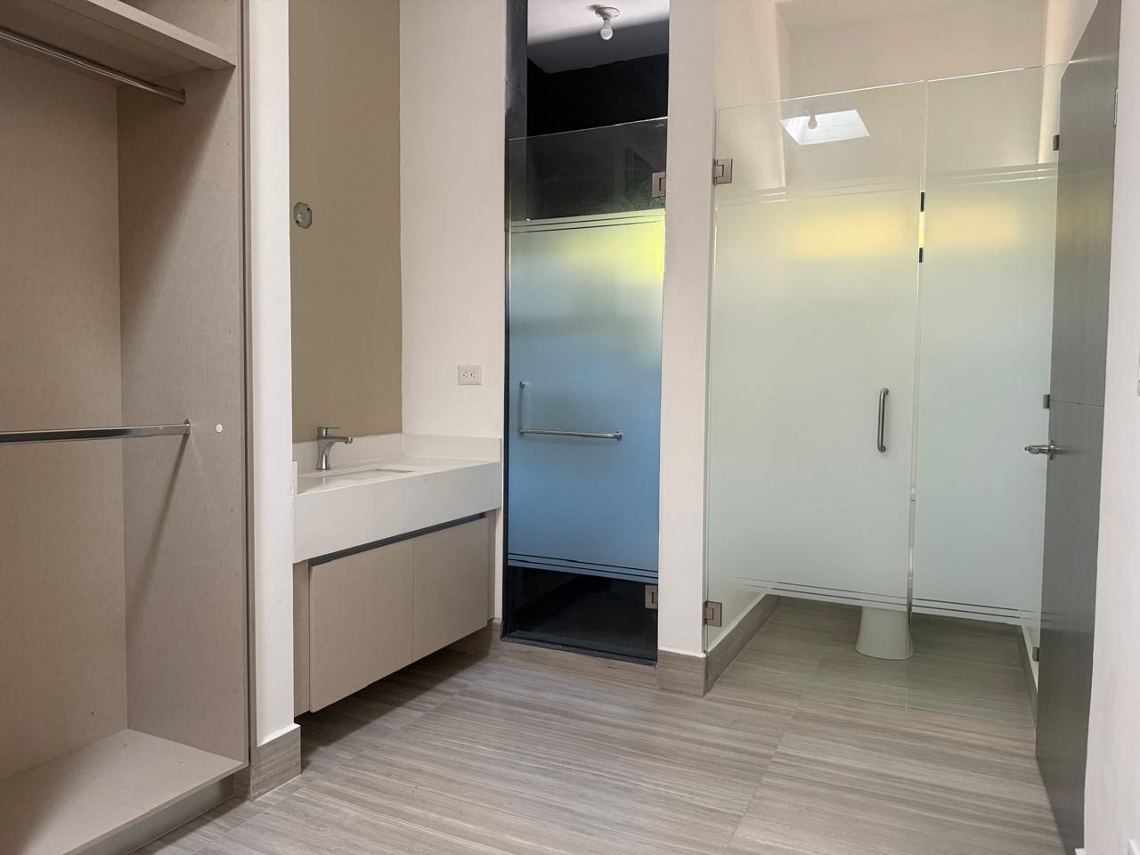 PHOTO-2025-10-11-13-17-37 3