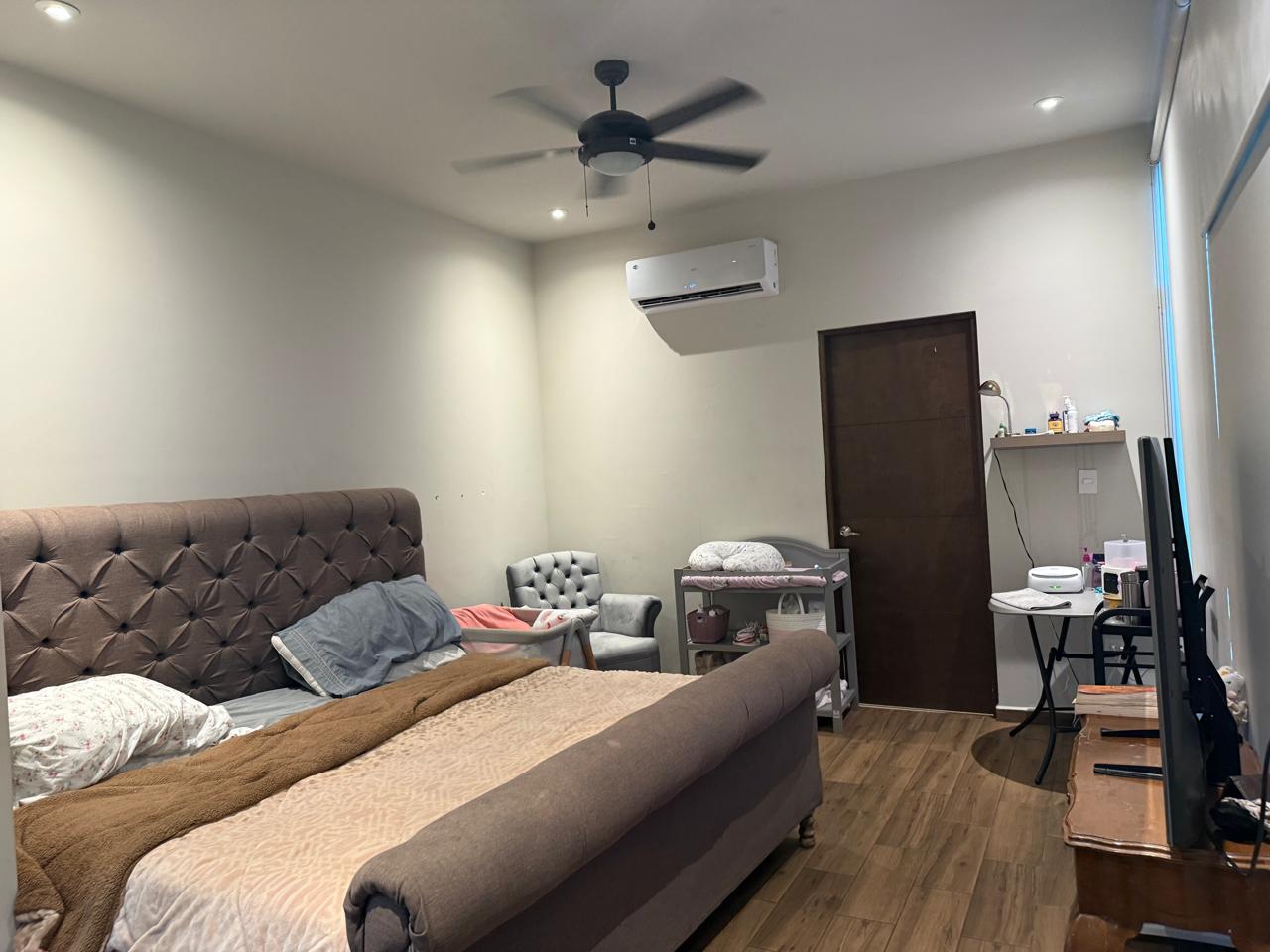 PHOTO-2025-11-24-18-12-35