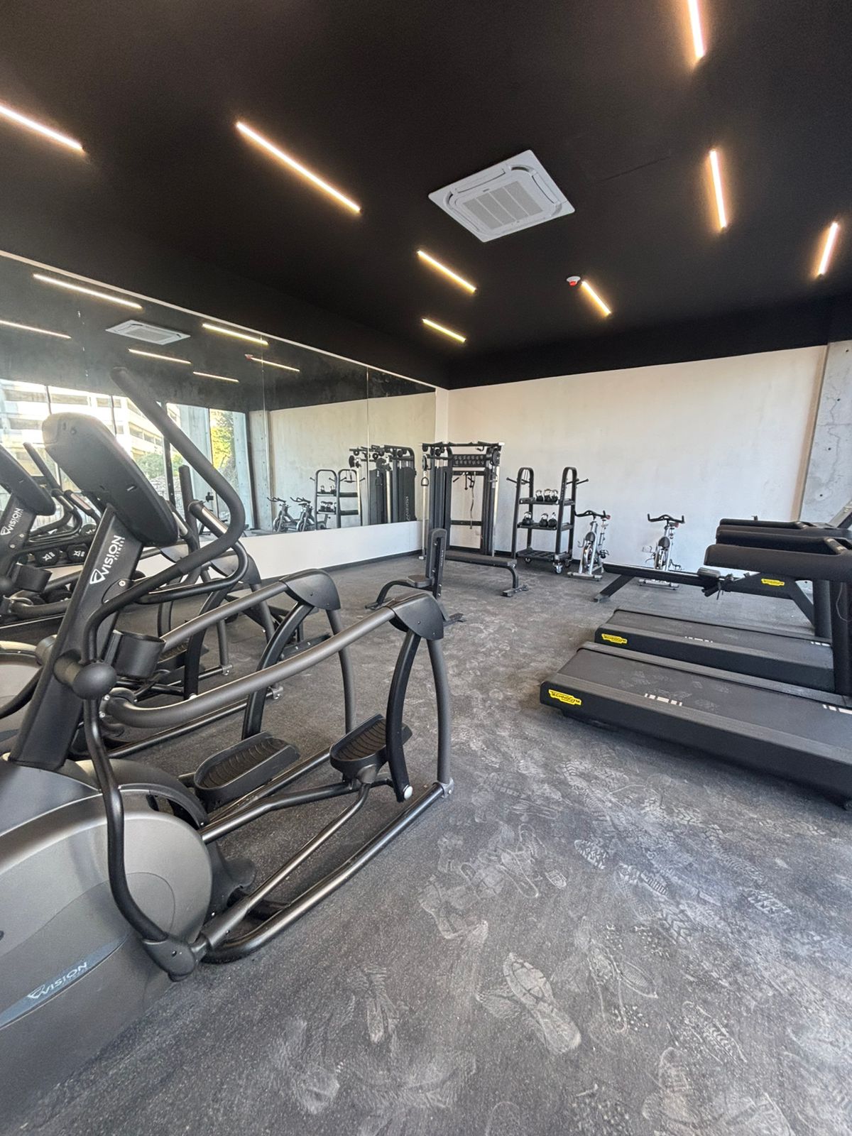 PHOTO-2025-12-15-10-44-19 2